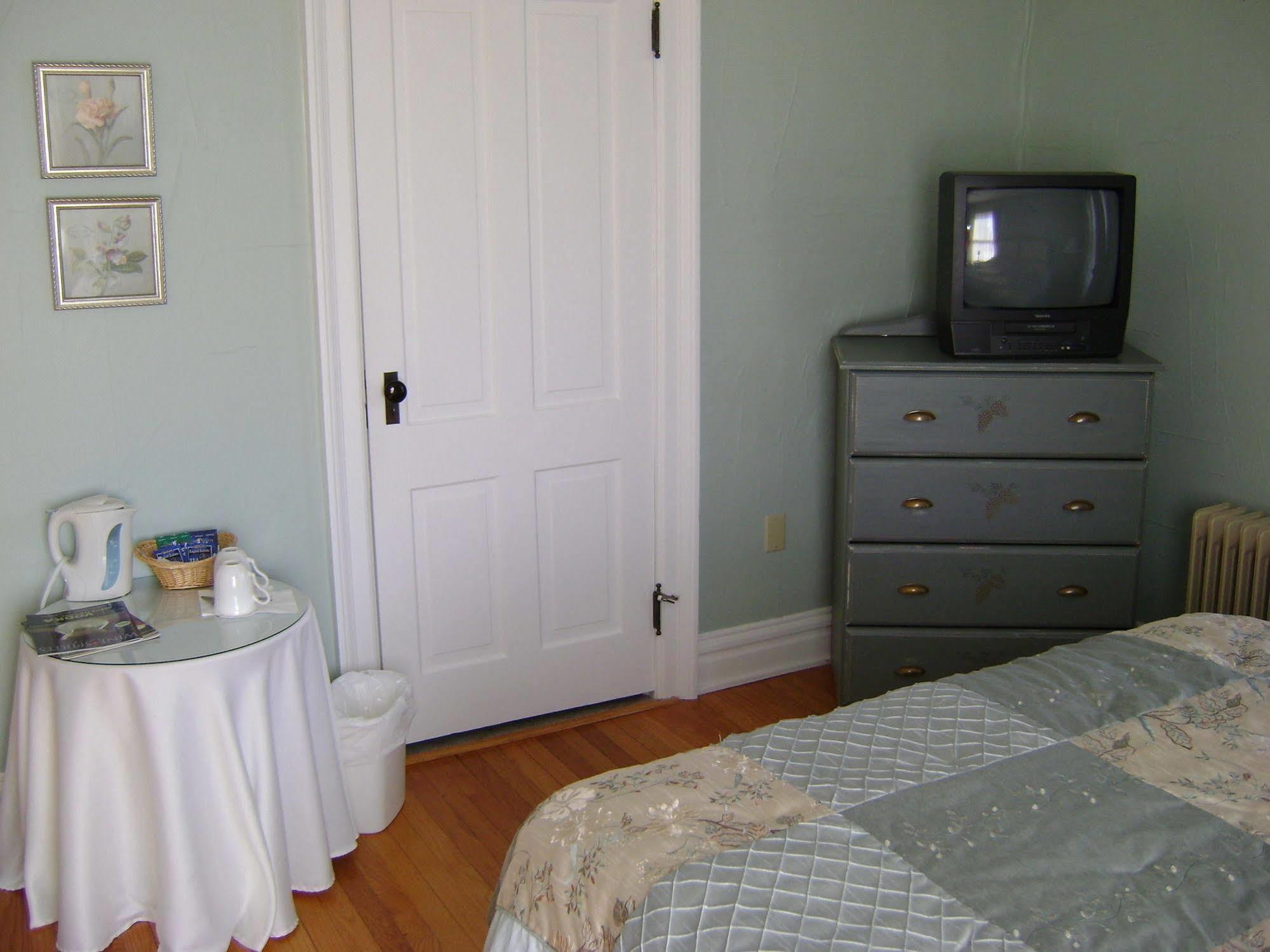 Four Creeks Bed & Breakfast Girard Exterior foto