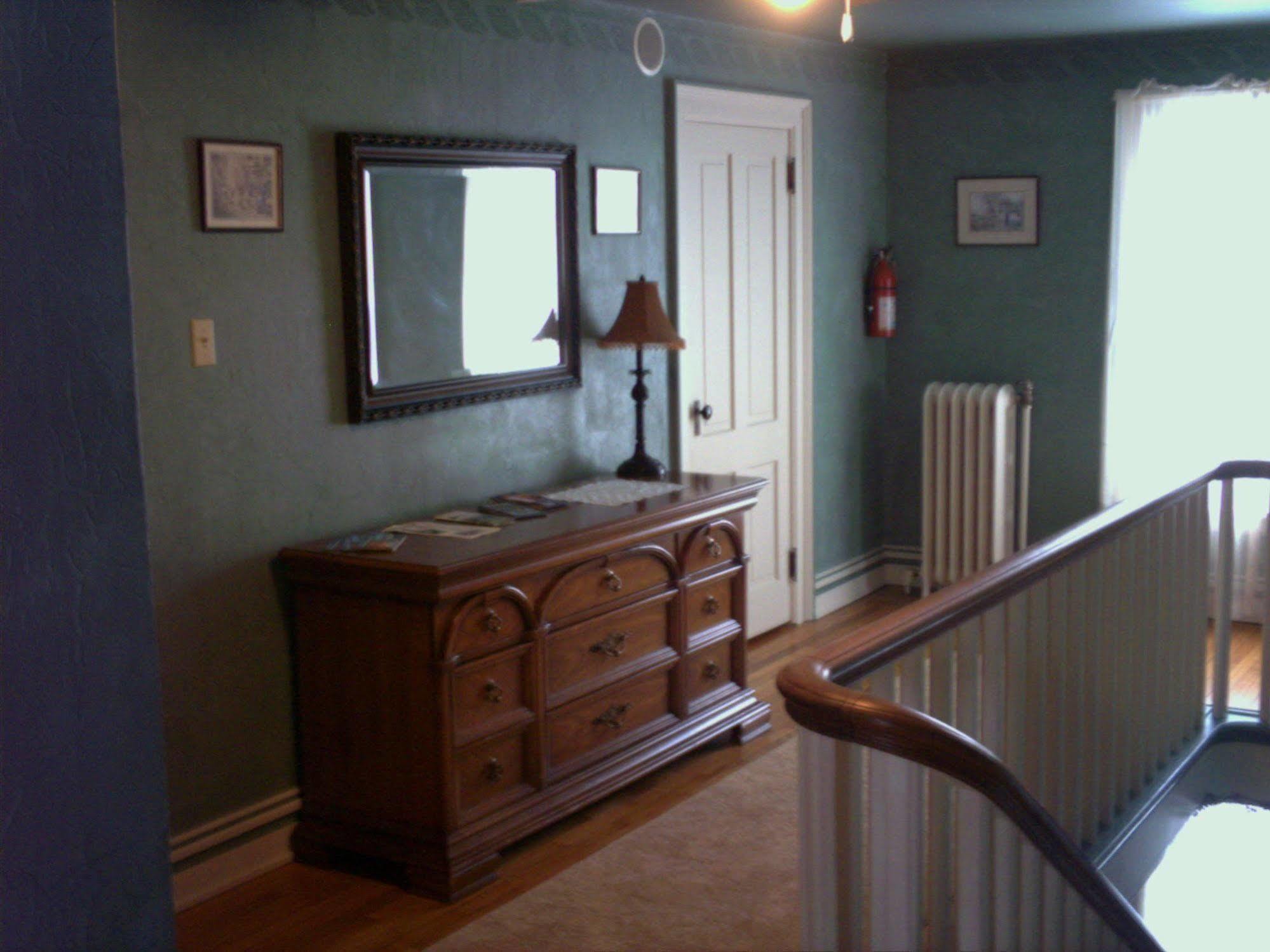 Four Creeks Bed & Breakfast Girard Zimmer foto